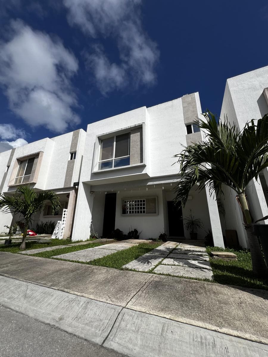 FOR SALE | 3-BEDROOM HOUSE | LOS OLIVOS 3 | PLAYA DEL CARMEN