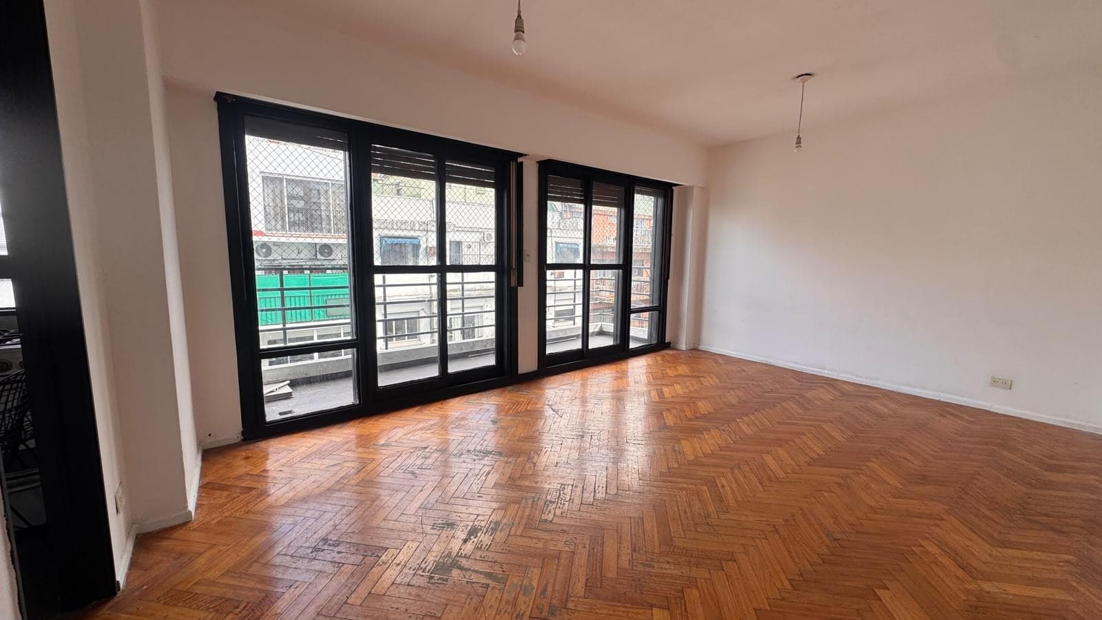 One-room apartment for rent in Almagro