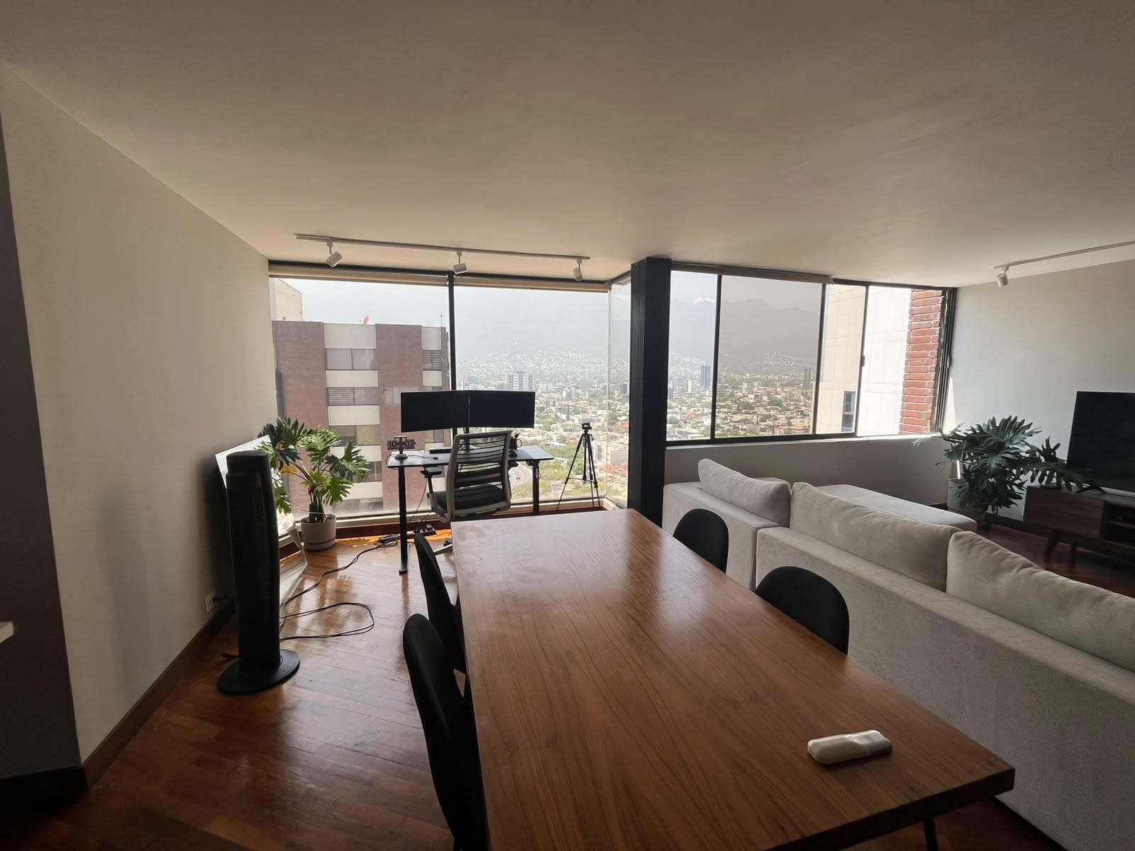 APARTMENT FOR SALE IN TORRES MONTE CAPITOLIO