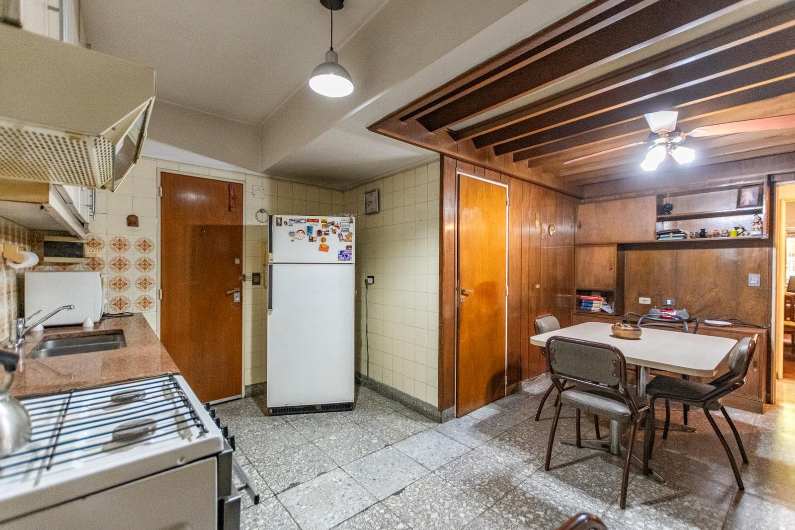 ALMAGRO Venta 4 ambientes, cochera fija muy amplia