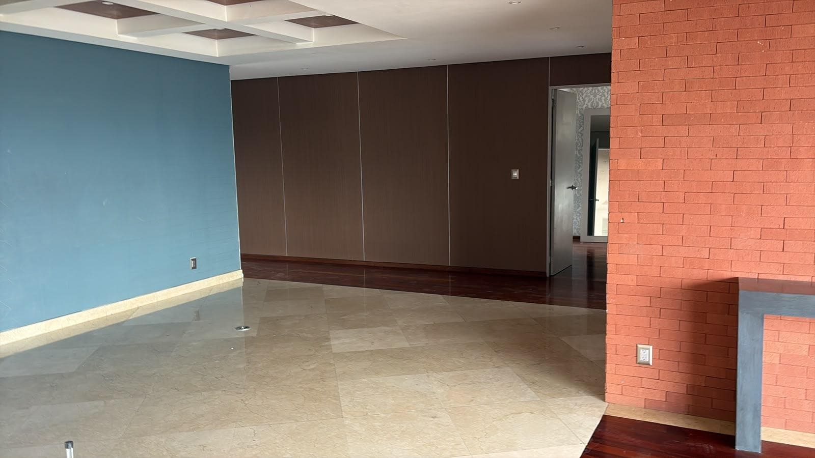 Renovated 315 m² apartment in Bosques de las Lomas