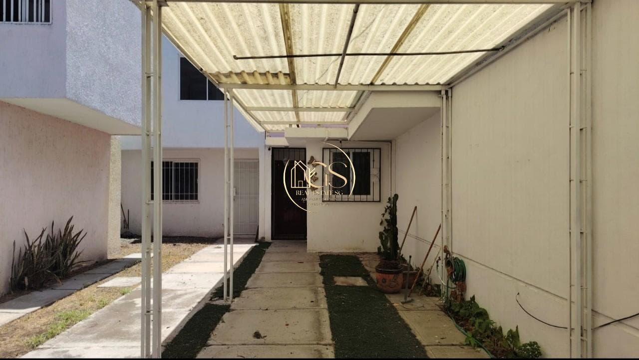 HOUSE FOR SALE IN EL ATRIO, CELAYA