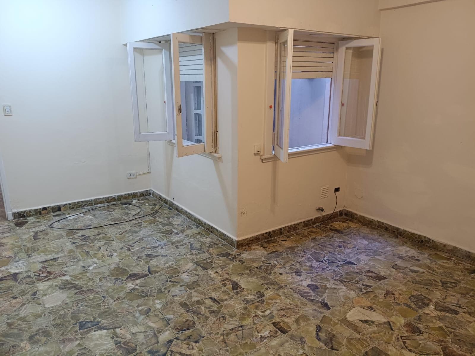 2-Room Apartment for Sale in Beccar