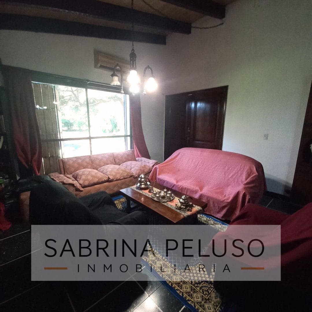 Country House for Sale in La Reja
