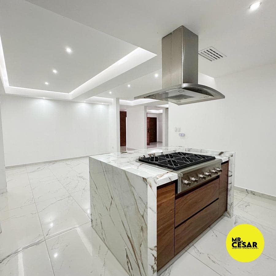 House for Sale in Santa Lucia