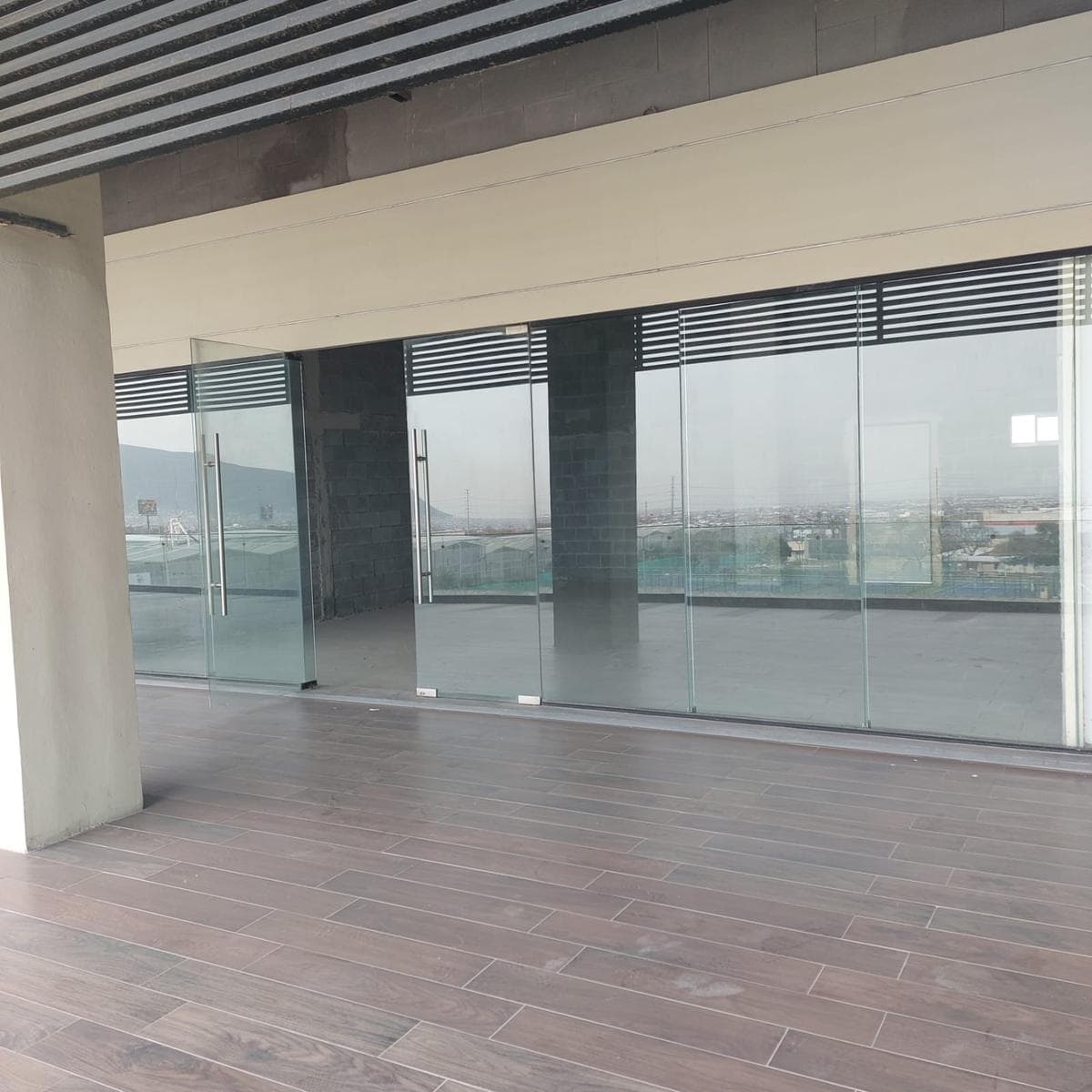 COMMERCIAL SPACE FOR RENT IN CUMBRES