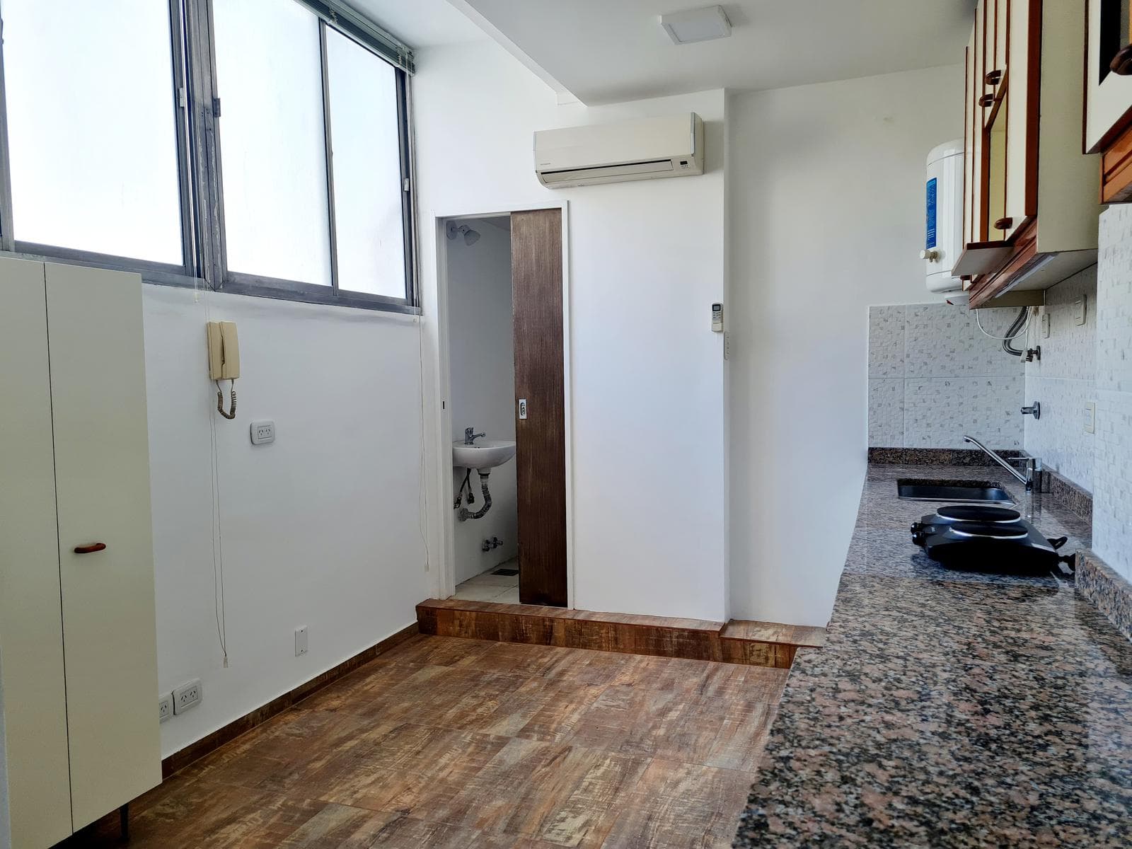 Departamento de 3 Ambientes en Venta - Balcón - Tribunales