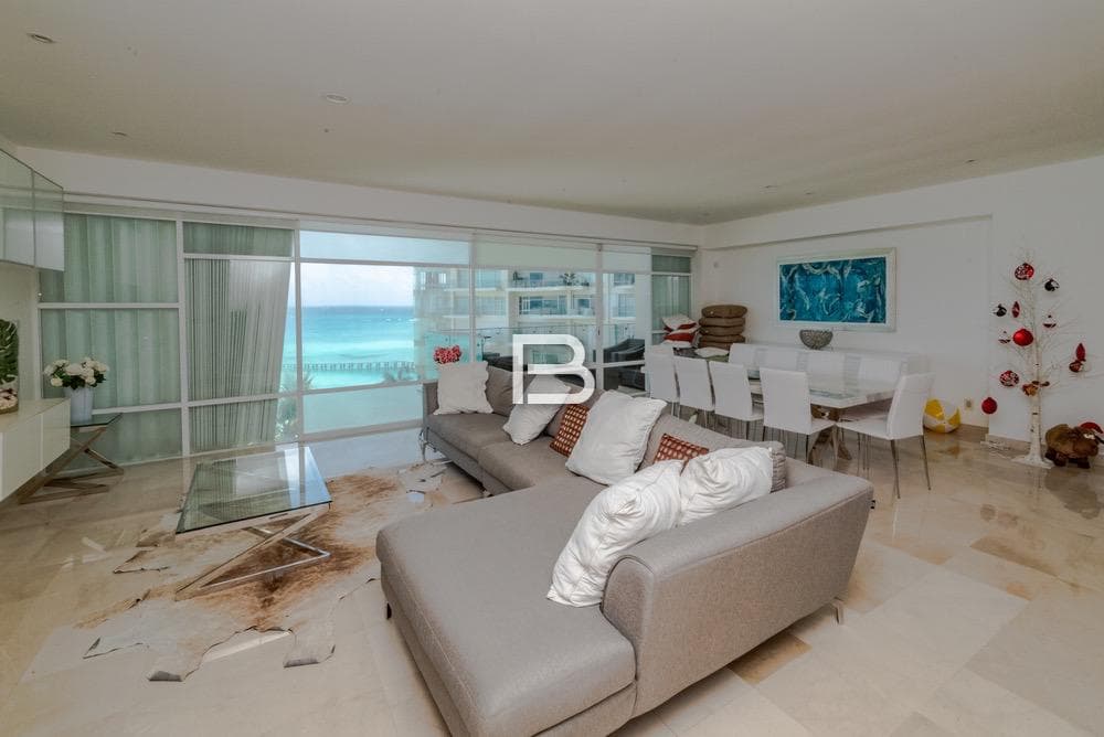Punta Cancun Apartment for Sale