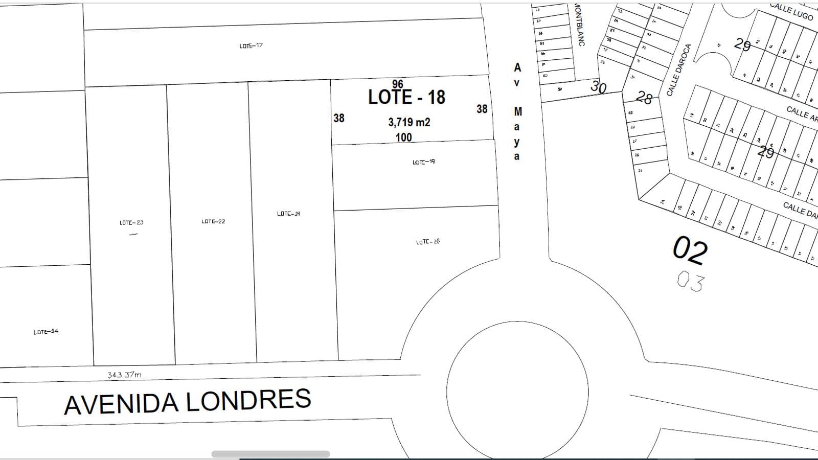 Land for Sale, 3,719 m2, 60 Homes/Ha, 38 m Frontage on Avenida Maya, South Cancún.