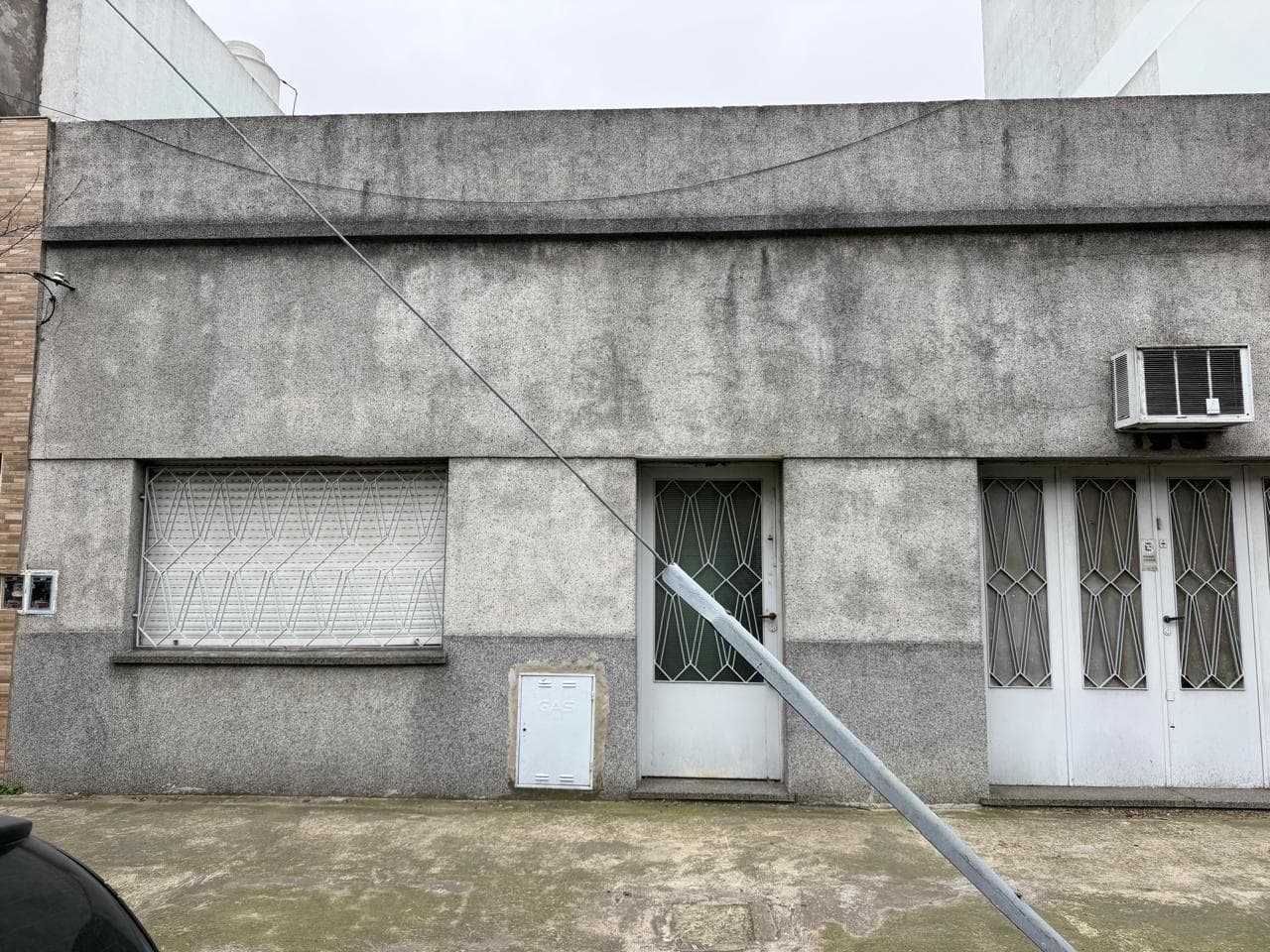 3-ROOM House in Caseros