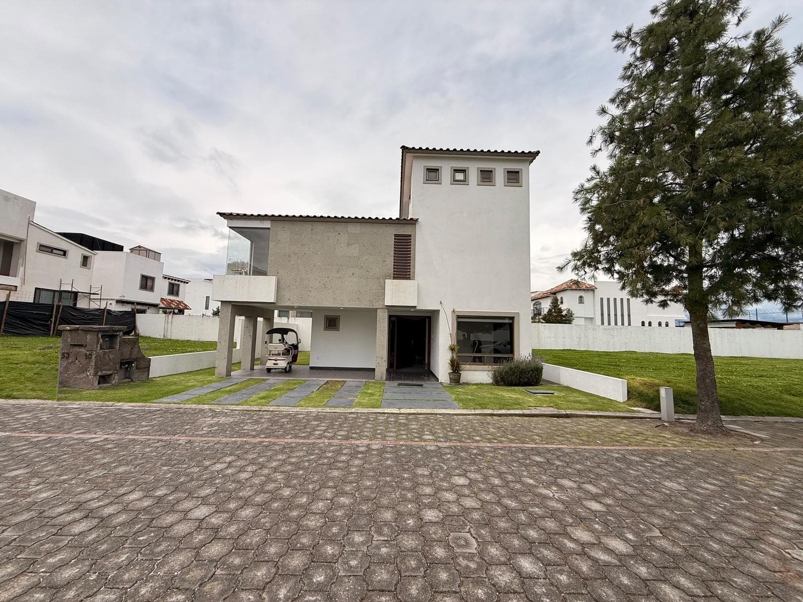 House for Rent in Condado del Valle