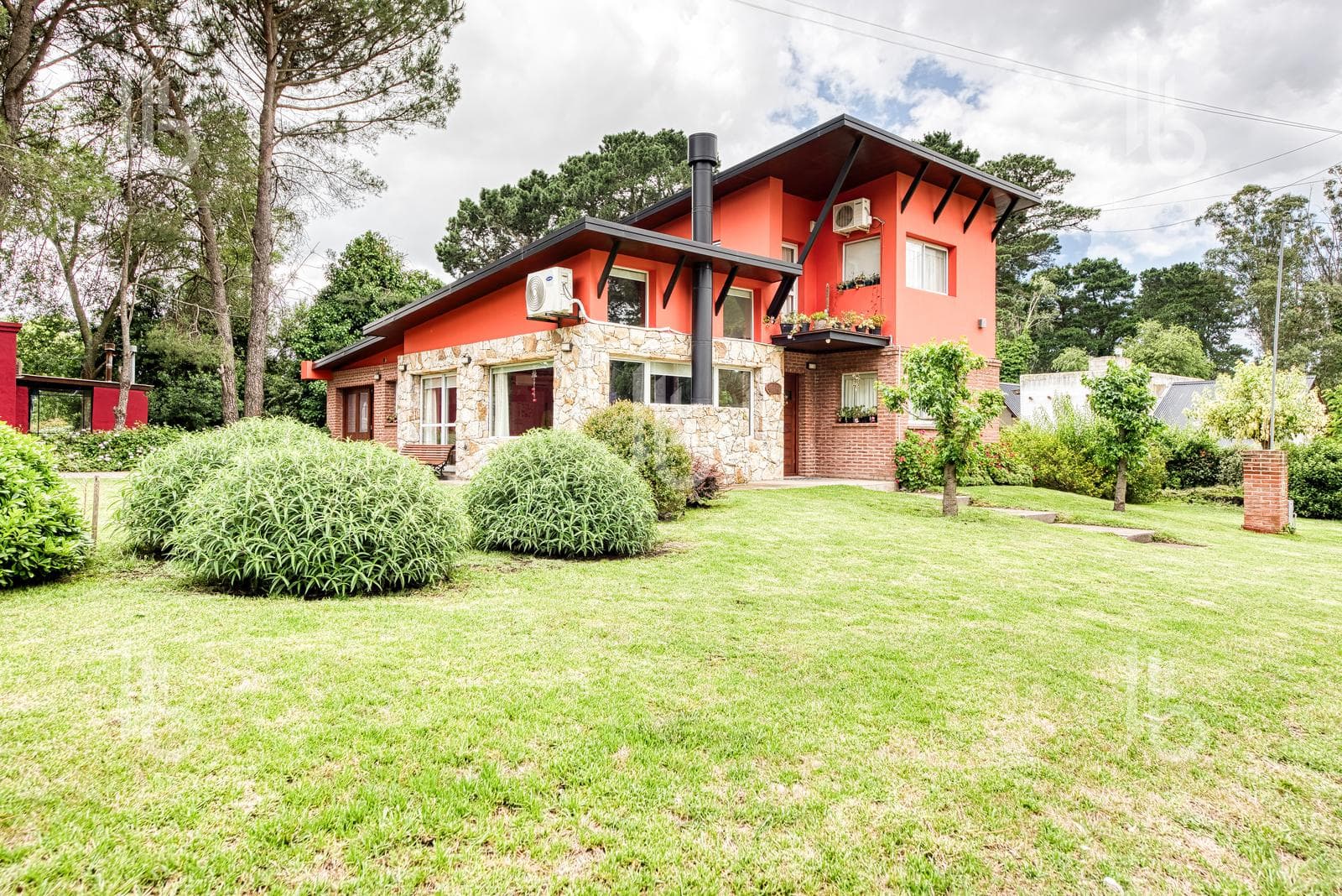 House in Sierra de los Padres