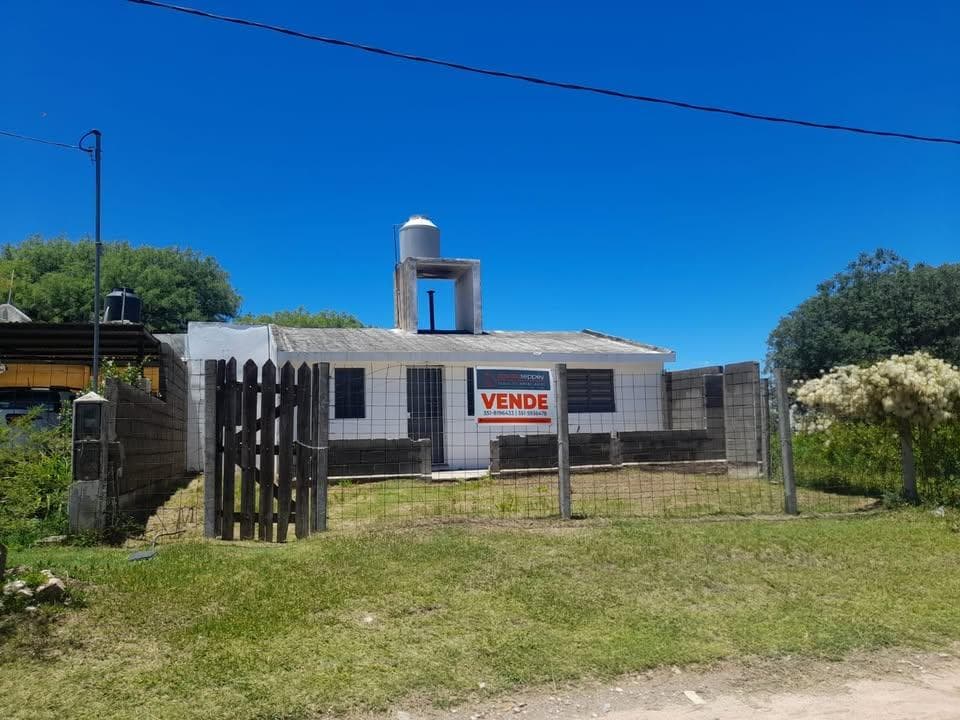 2-Bedroom House for Sale in Salsipuedes | Deed | 300 m² Lot