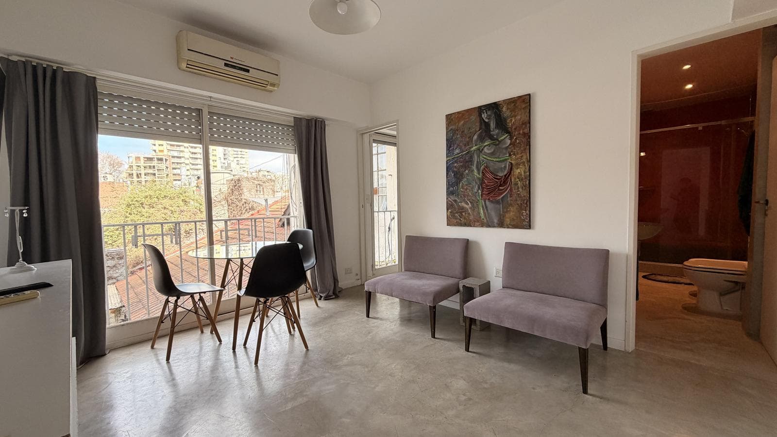 2-Bedroom Apartment for Sale with Parking Spaces in Cañitas—Very Bright