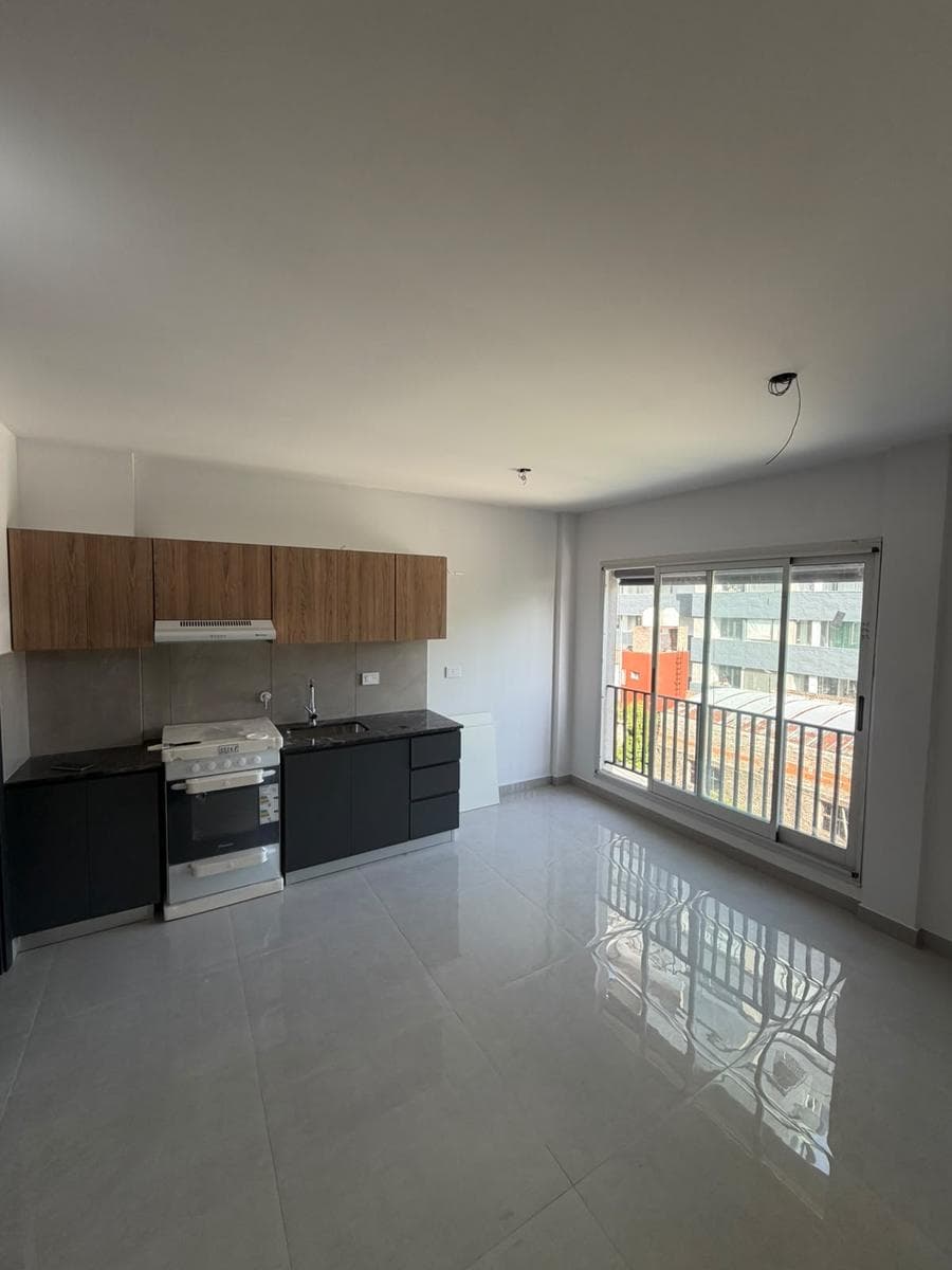 Departamento en Luis Agote
