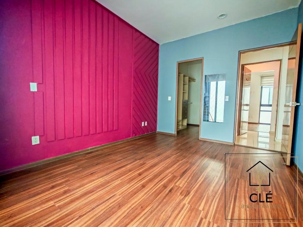 Av. Coyoacán, Col. Del Valle Sur. 100 m², 2 parking spaces, EXCELLENT LOCATION