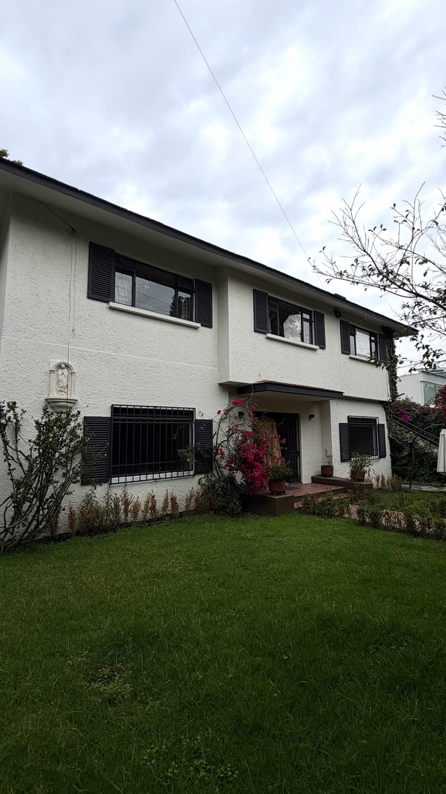 660 m2 corner lot or house in Lomas de Chapultepec