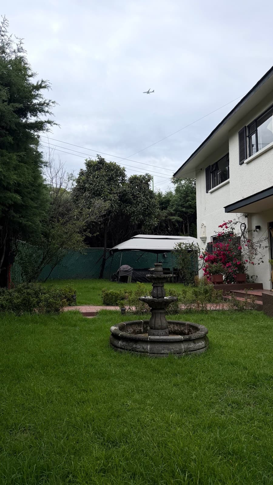 660 m2 corner lot or house in Lomas de Chapultepec