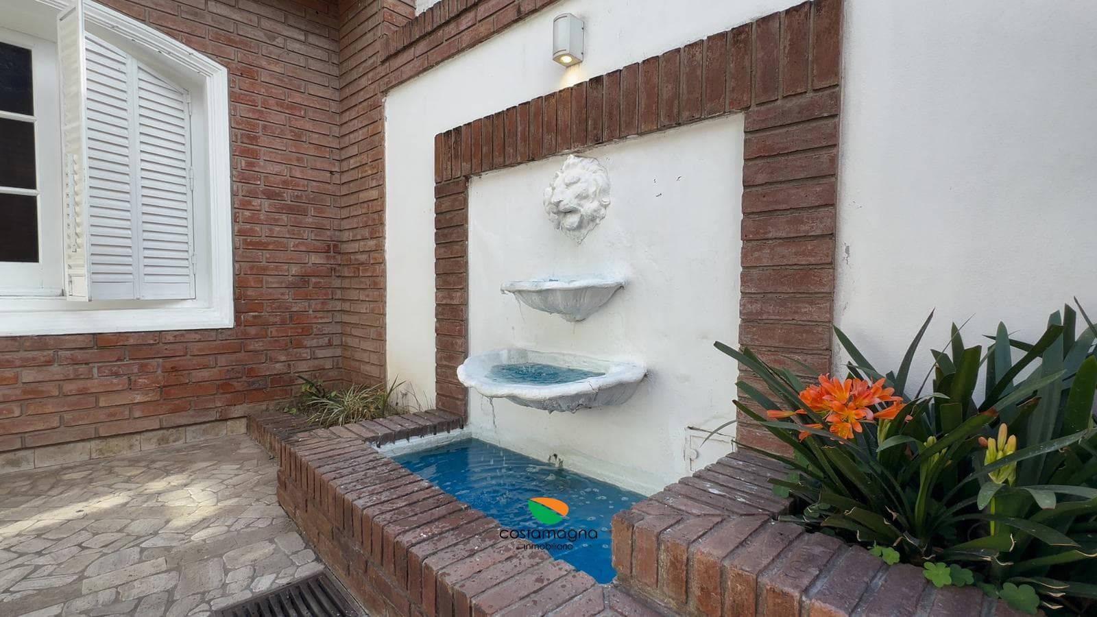 Home Eligible for a Mortgage in Villa Cabrera
