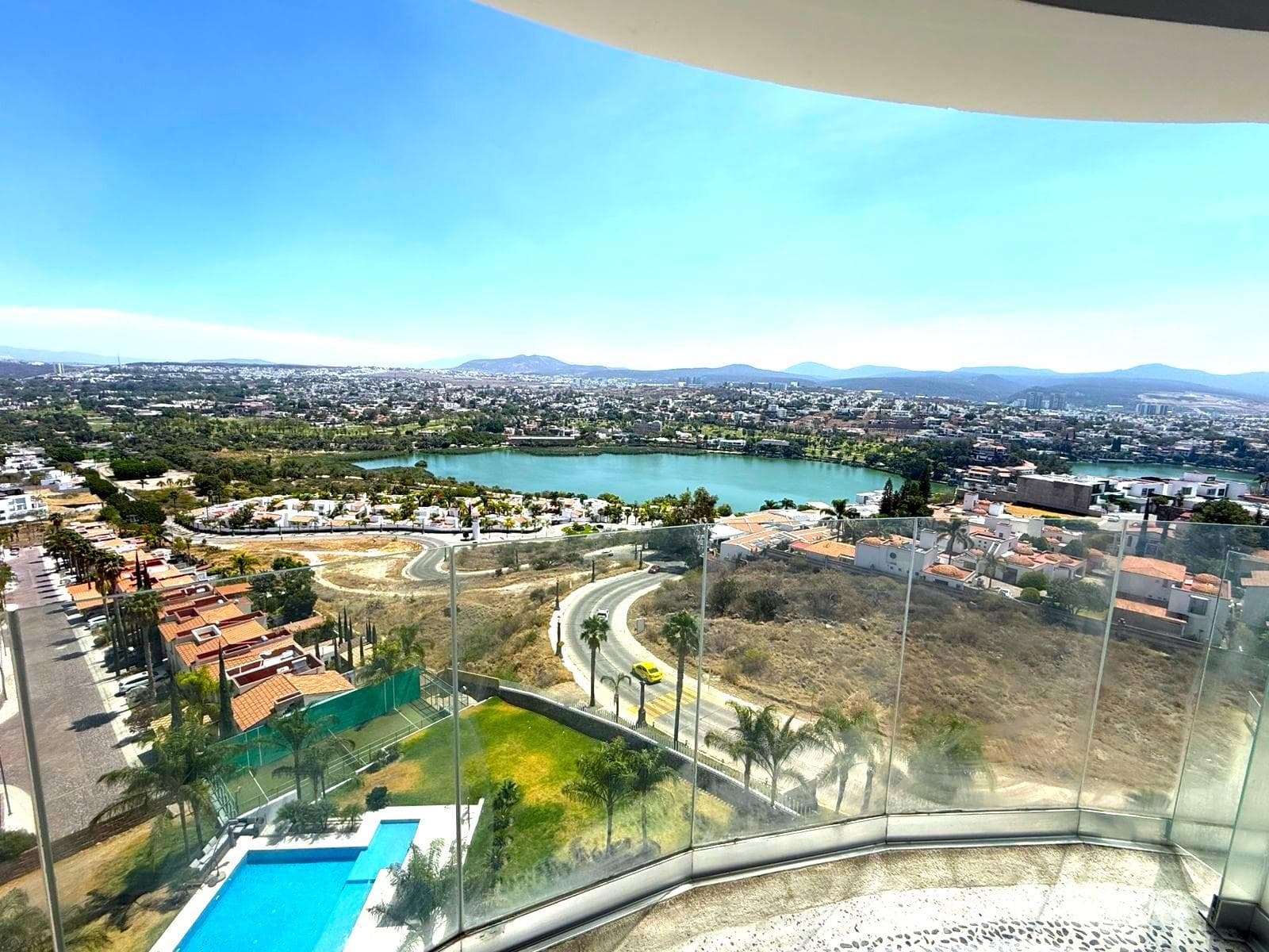 Apartment for Sale in Cumbres del Lago