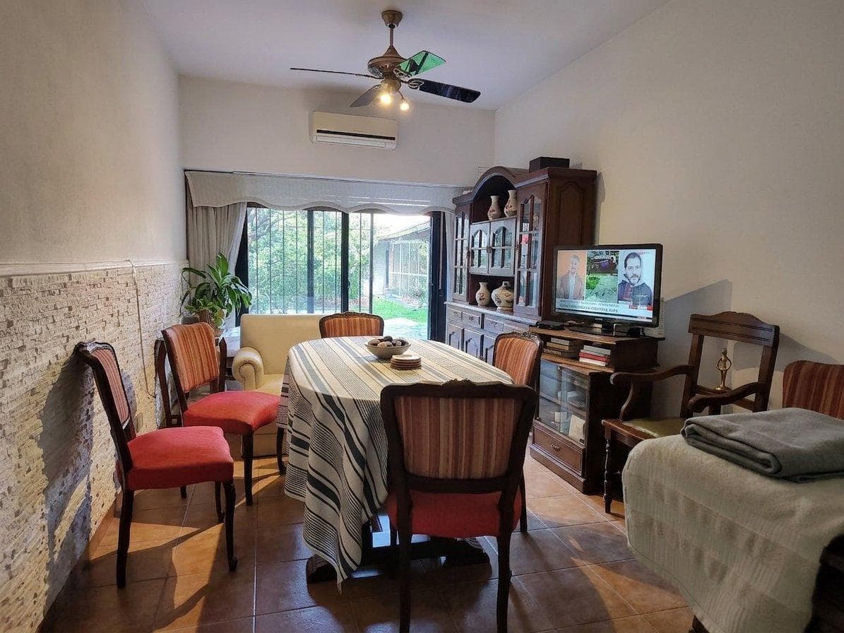 Departamento en Monte Castro venta