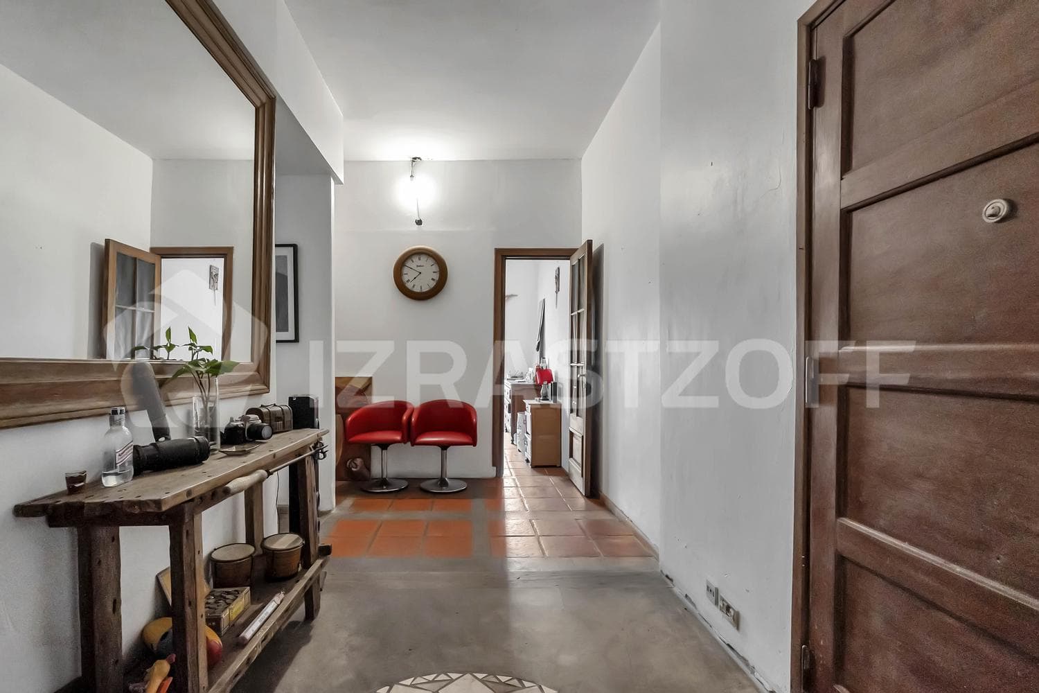 3-room ground-floor apartment for sale in Almagro with a view of greenery