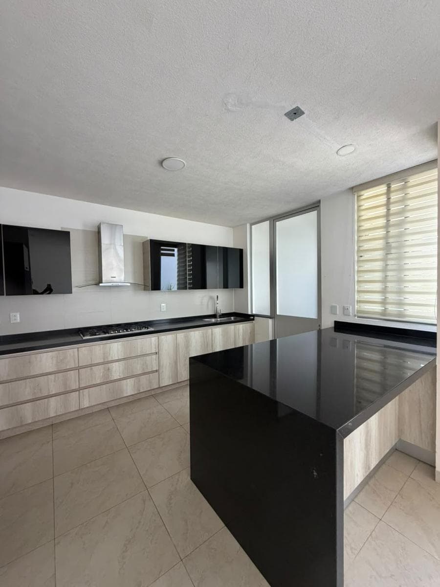 3-Bedroom House in Soberna Residencial