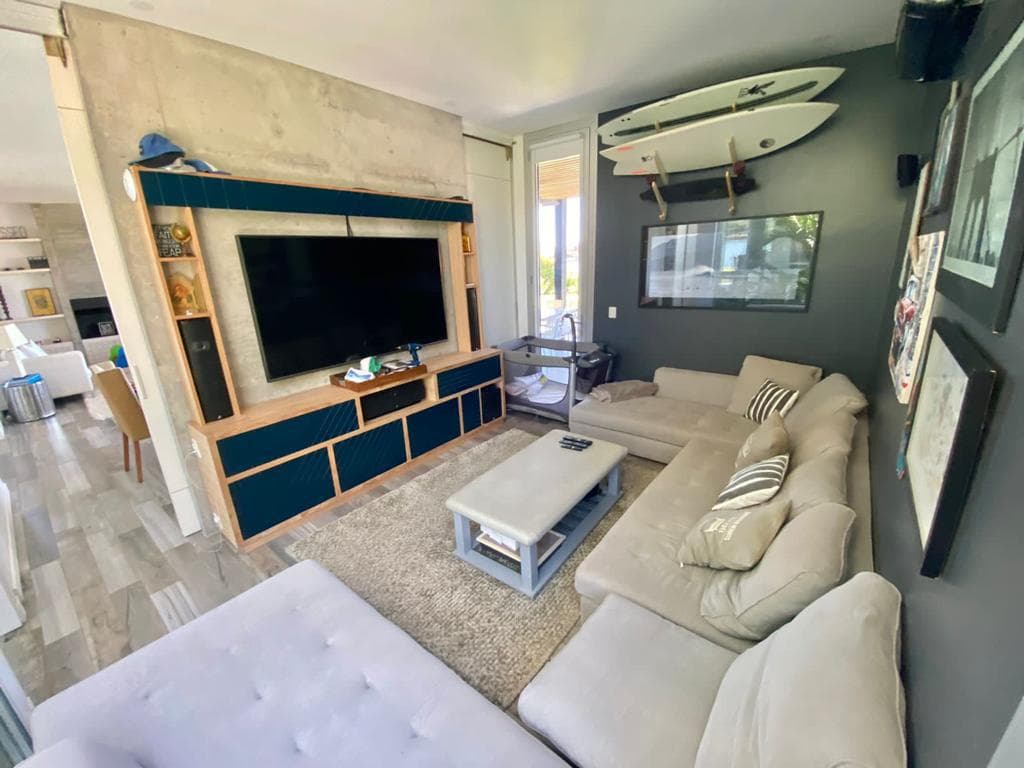 Modern House for Sale on the Water in the Barbarita Gated Community