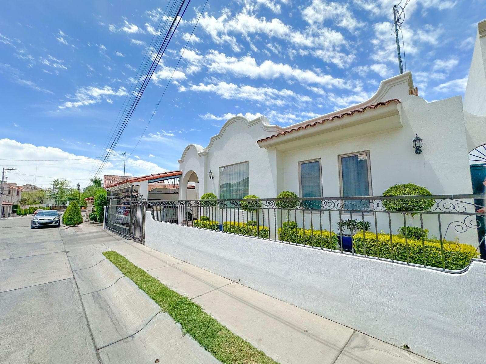 Single-story house for sale in La Paloma Residencial, Section III. North on Morelos Boulevard