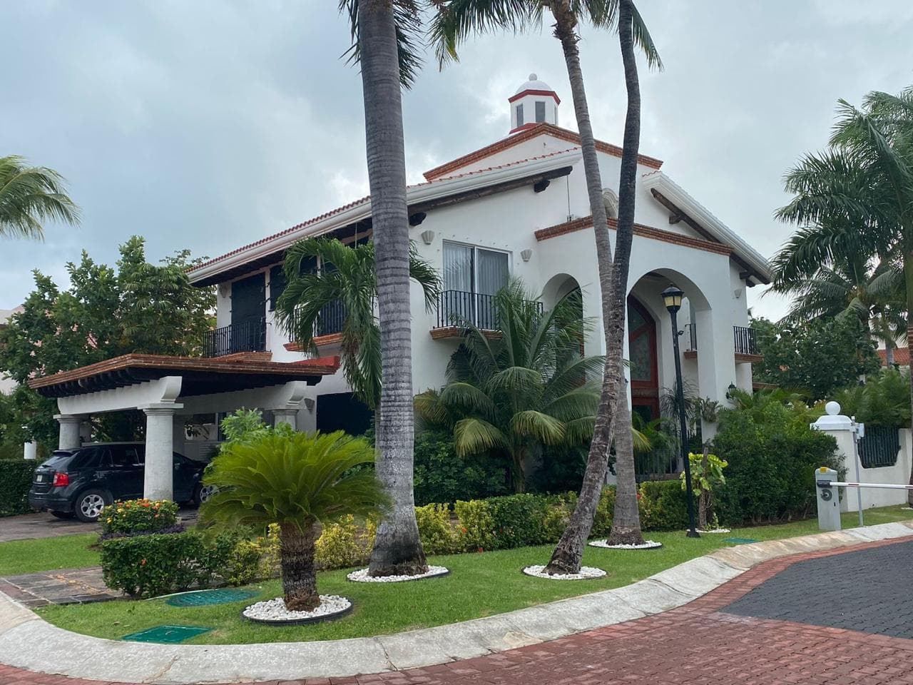 House for Sale, 3 Bedrooms, Solar Panels, Office, TV Room, Isla Dorada, Cancún