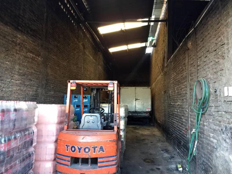 Warehouse with commercial spaces for sale in Laferrere