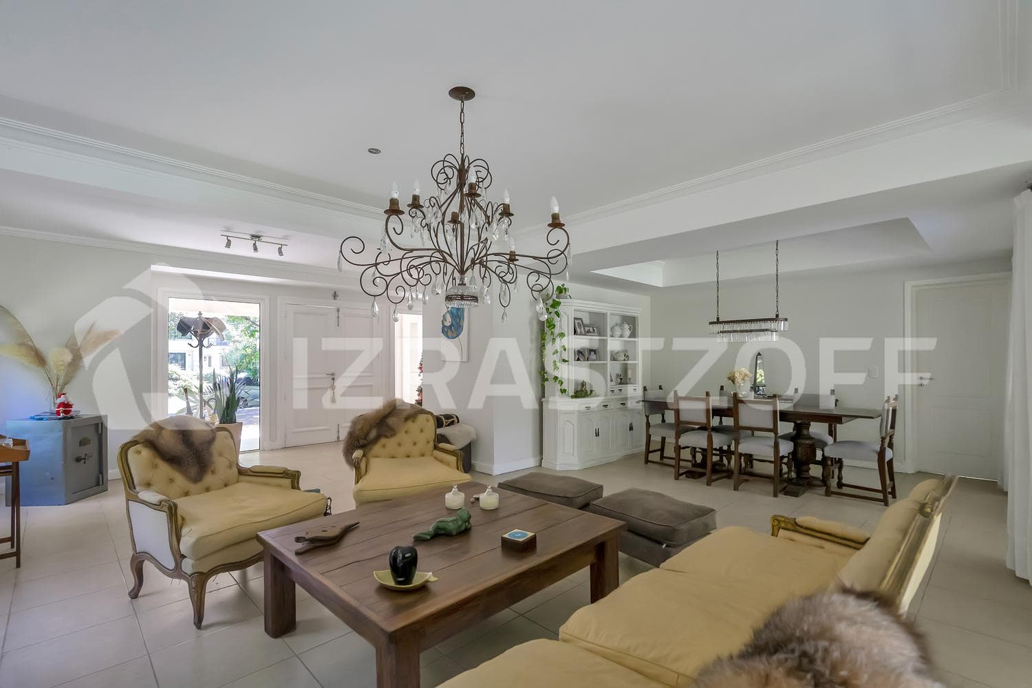 House for short-term rent in Ayres de Pilar, Panamericana 42.5, 4 bedrooms, garden, and pool