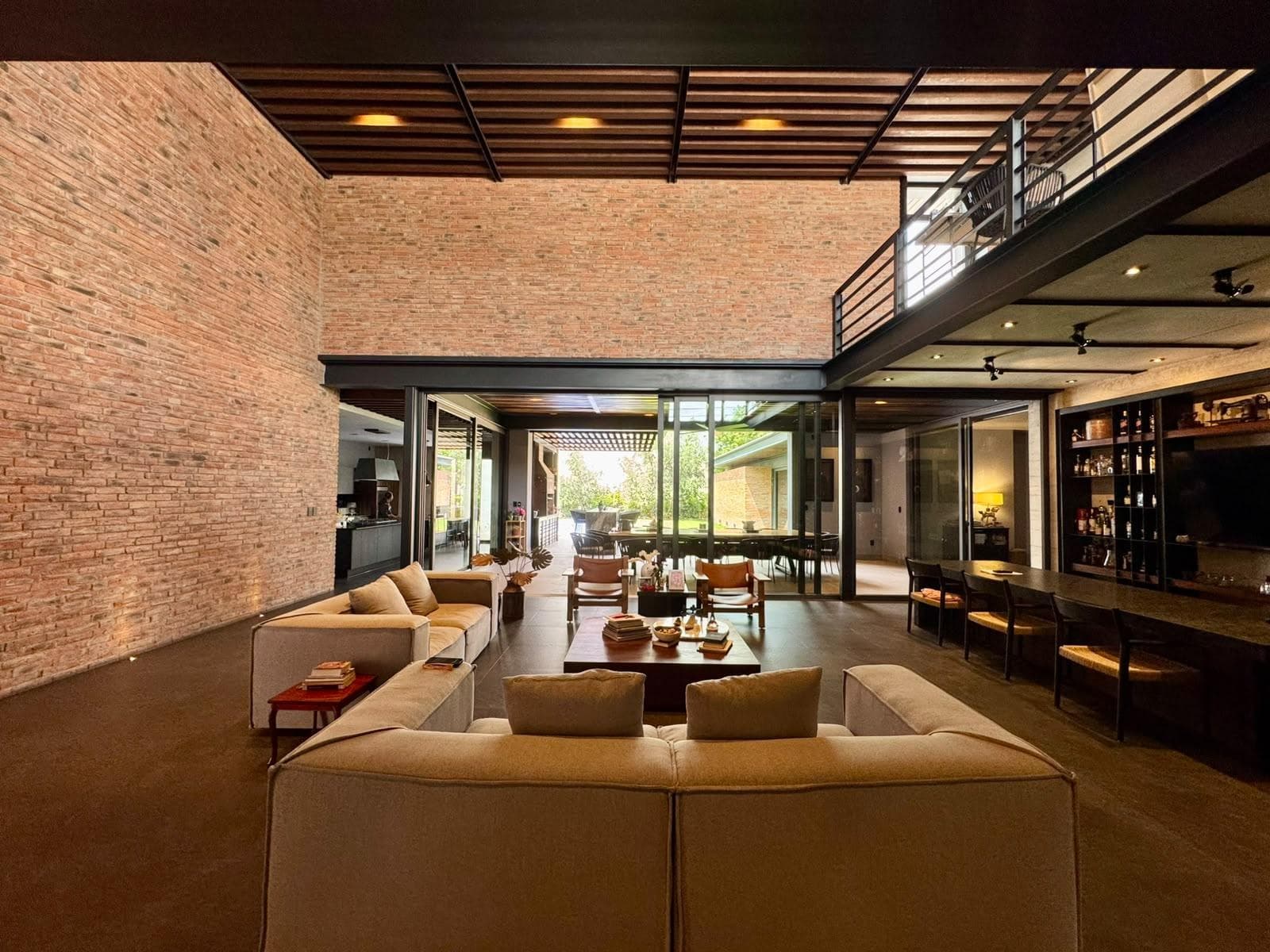 Mansion for Sale in Cumbres with 4 Bedrooms, a Bar, a TV Room, and a Covered Terrace