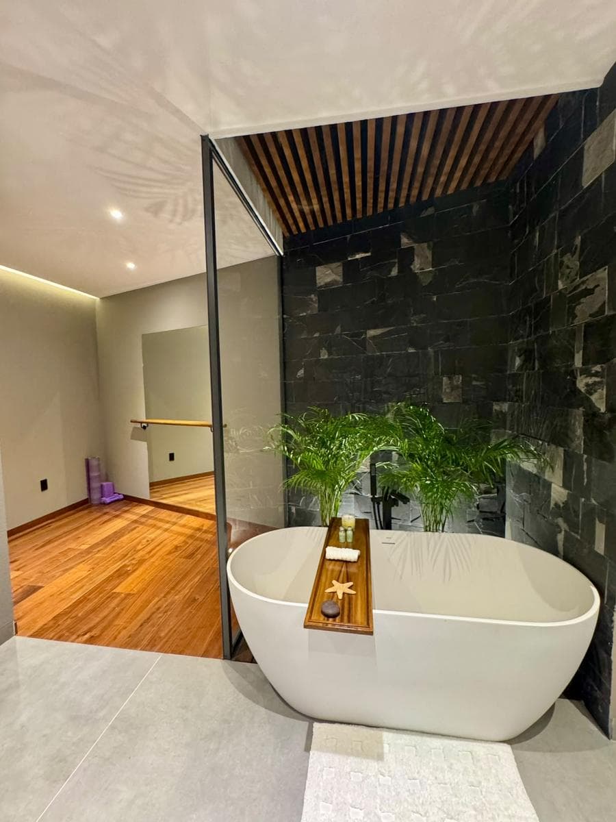 House in the Molino Condominium XI with 3 Bedrooms and Luxury Finishes