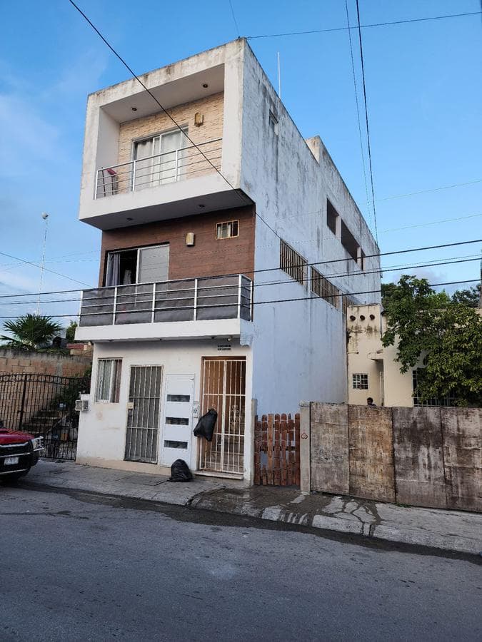 CUARTERIA Building for Sale, 12 Bedrooms with Bathrooms, Villas del Mar, North Cancún.