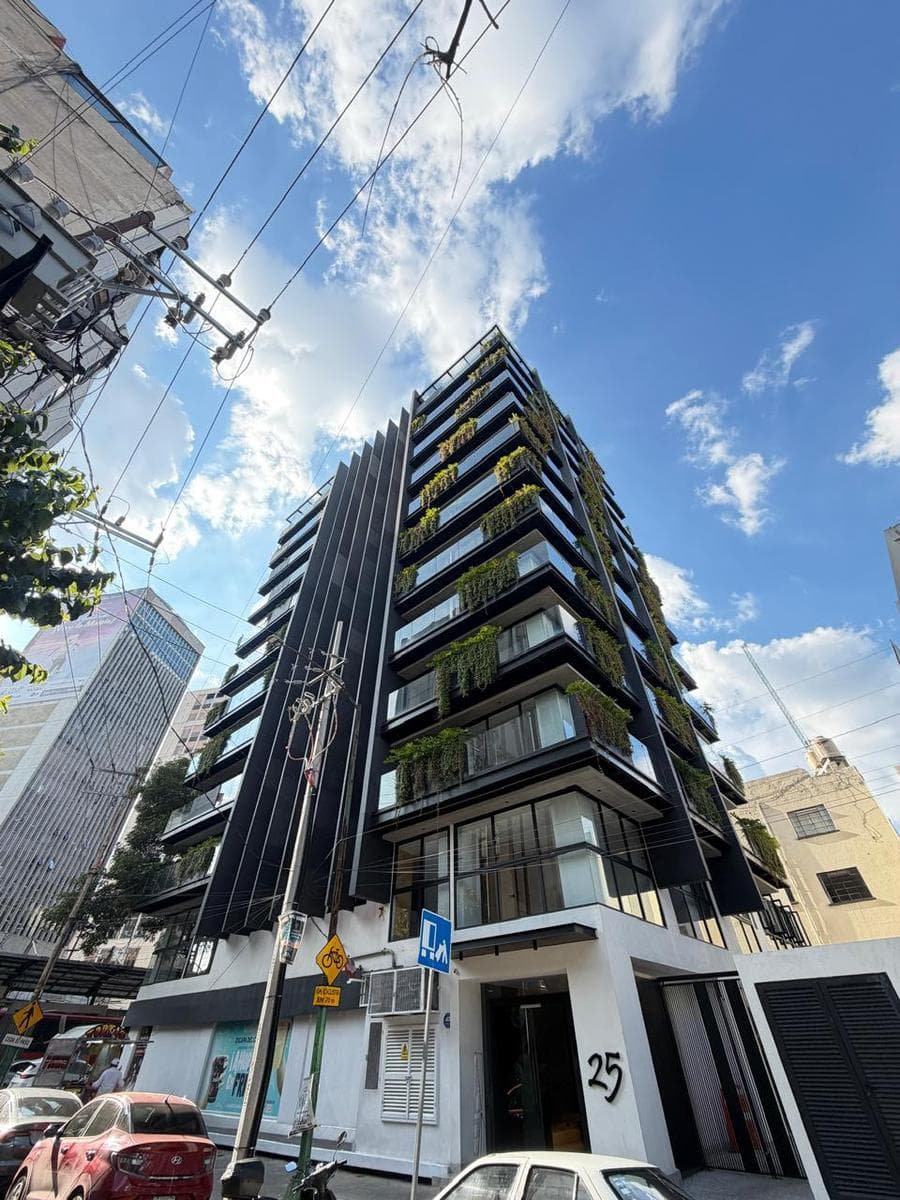 Brand-new, cozy, just a few steps from Insurgentes Sur Ave. and Nuevo León Ave.