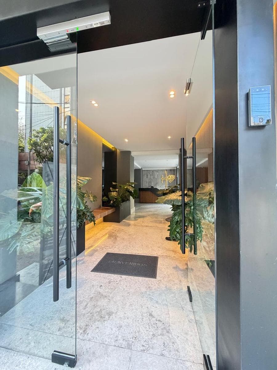 Brand-new, cozy, just a few steps from Insurgentes Sur Ave. and Nuevo León Ave.