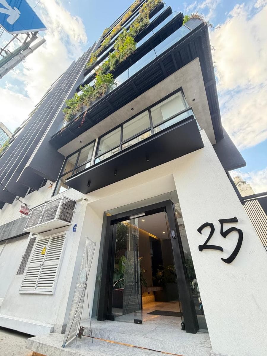 Brand-new, cozy, just a few steps from Insurgentes Sur Ave. and Nuevo León Ave.