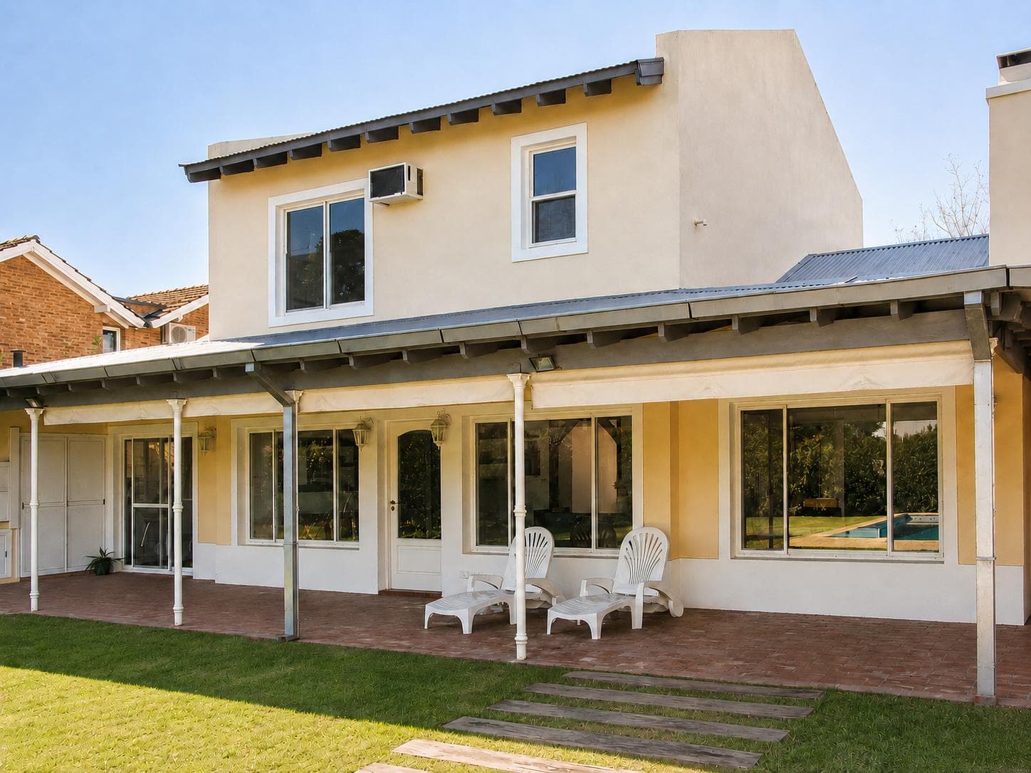 Short-Term Rentals at Club de Campo Pueyrredón