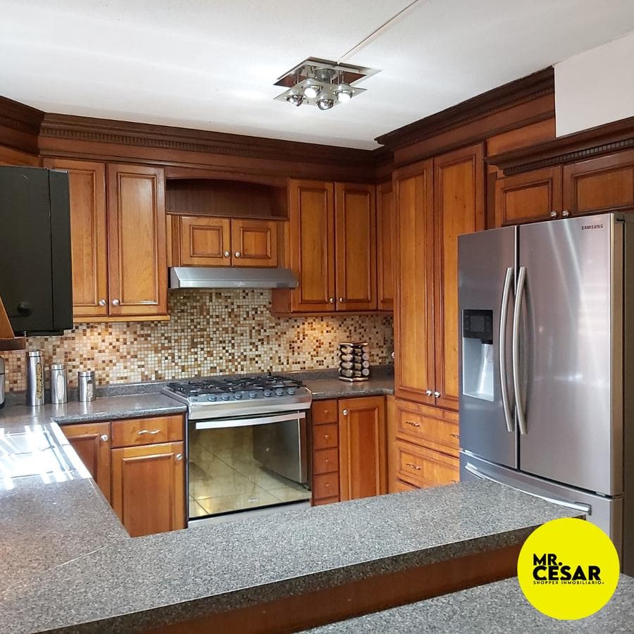 House for Sale in the Montecarlo Residential Area