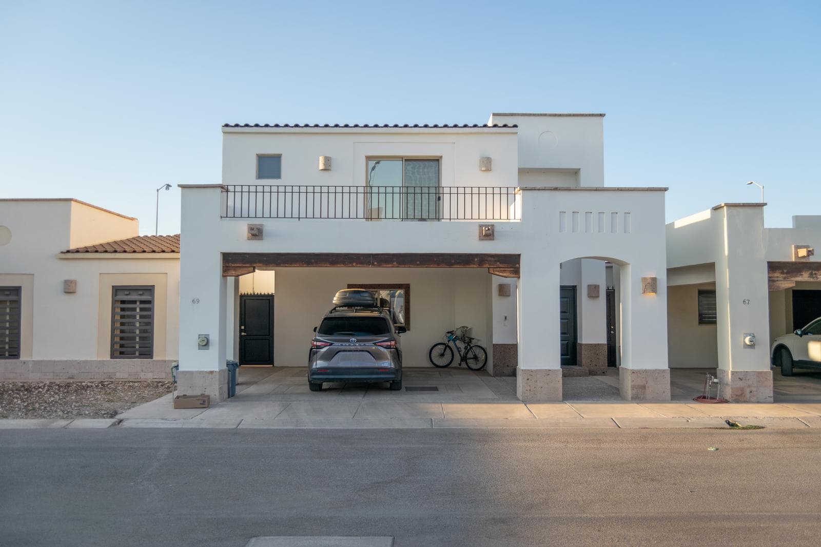 House for sale in La Encantada, a private residential community called Tesoros. La Encantada, a private residential community called Tesoros.