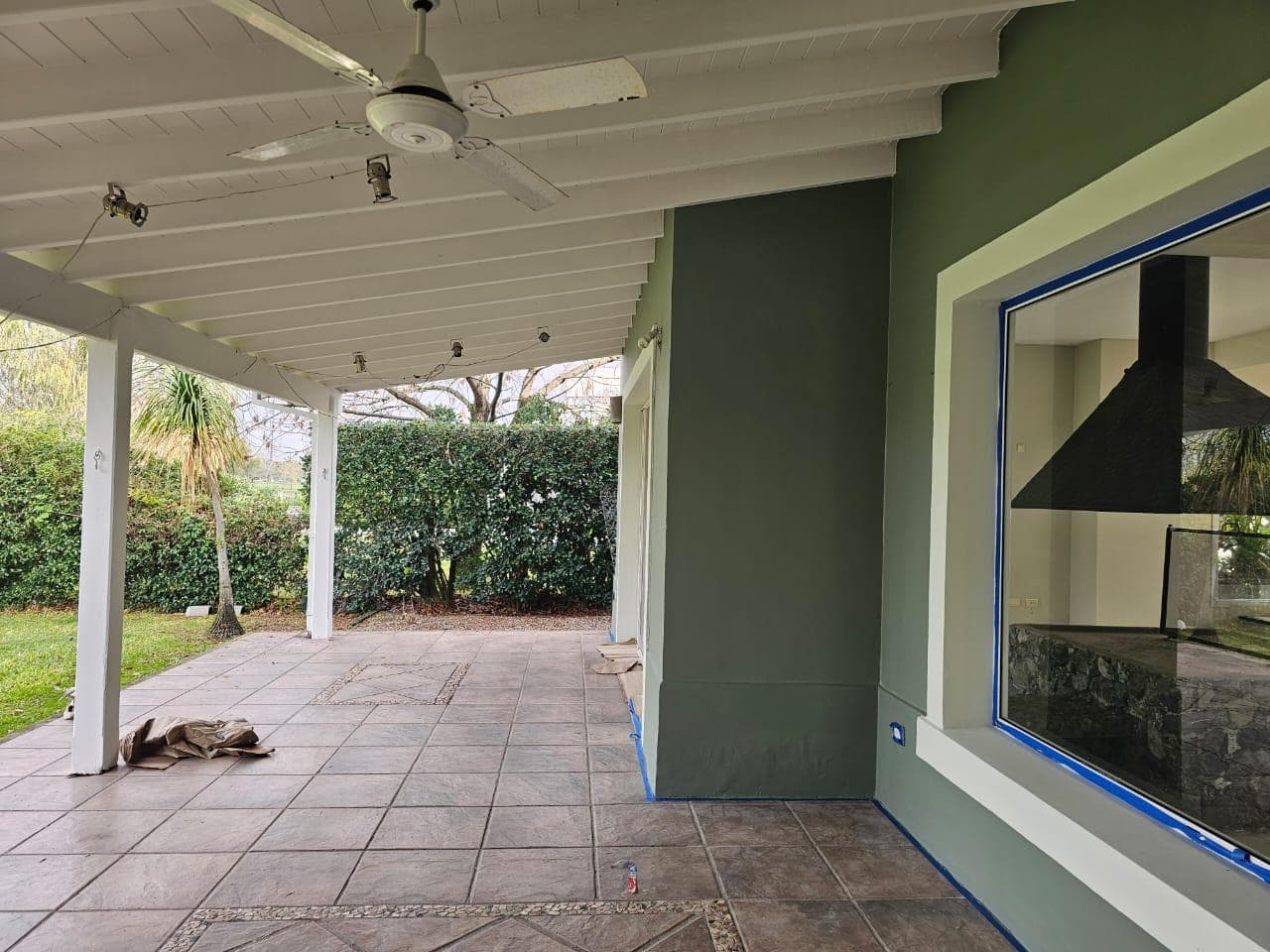 House for annual rent by the water in Santa Bárbara—5 bedrooms, immaculate, comfortable, and bright