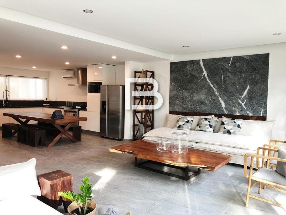 Lantana Condominium: House for Rent