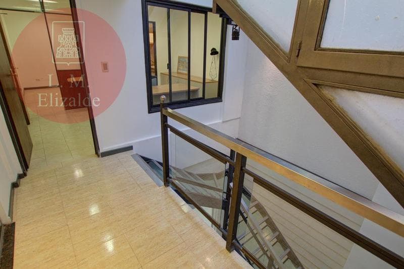 Viamonte 1400 - Excellent Location: 182 m² on the Ground Floor and Basement
