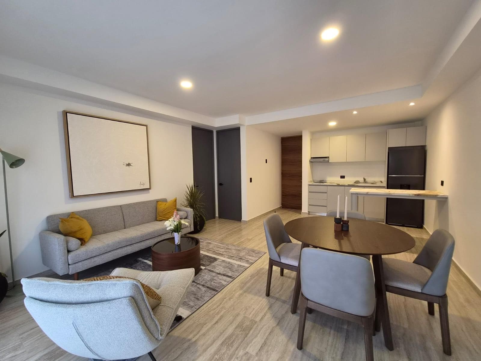 FURNISHED 1-BEDROOM APARTMENT FOR RENT