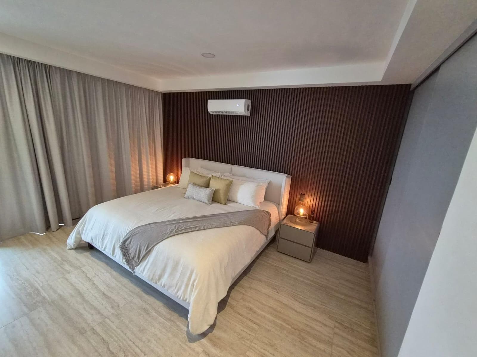 FURNISHED 1-BEDROOM APARTMENT FOR RENT