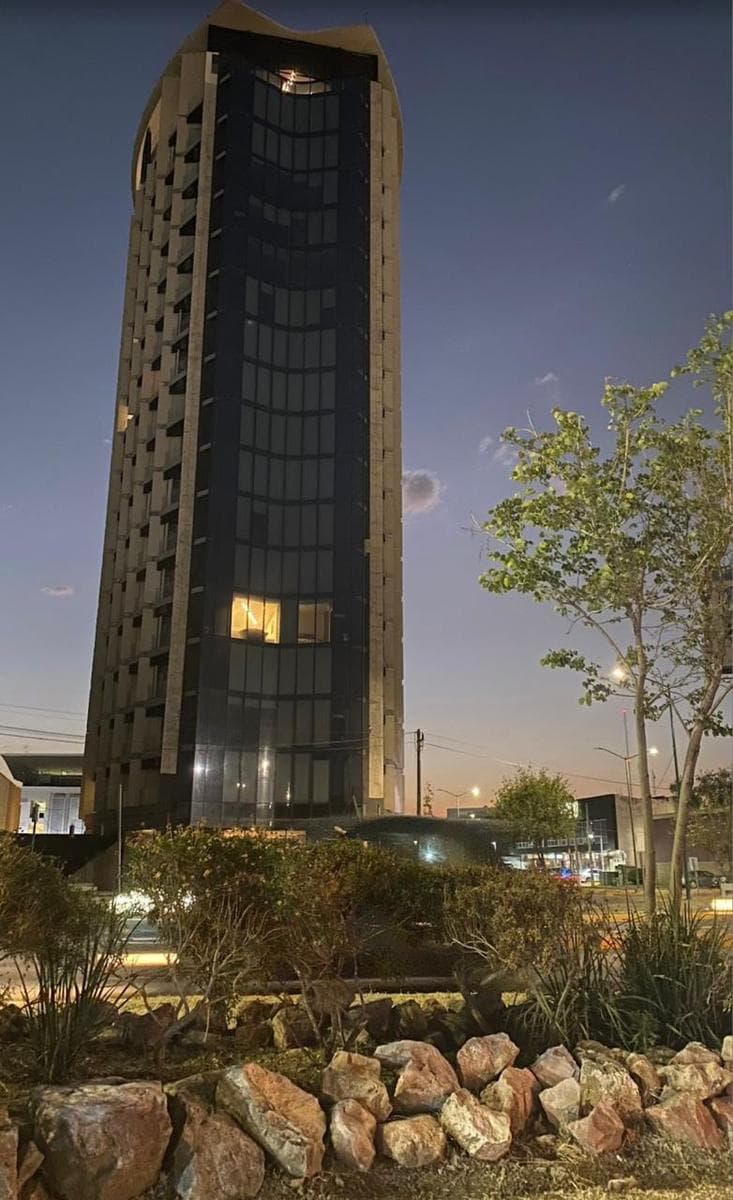 Apartment in Torre Adamant with 2 bathrooms and 2 parking spaces
