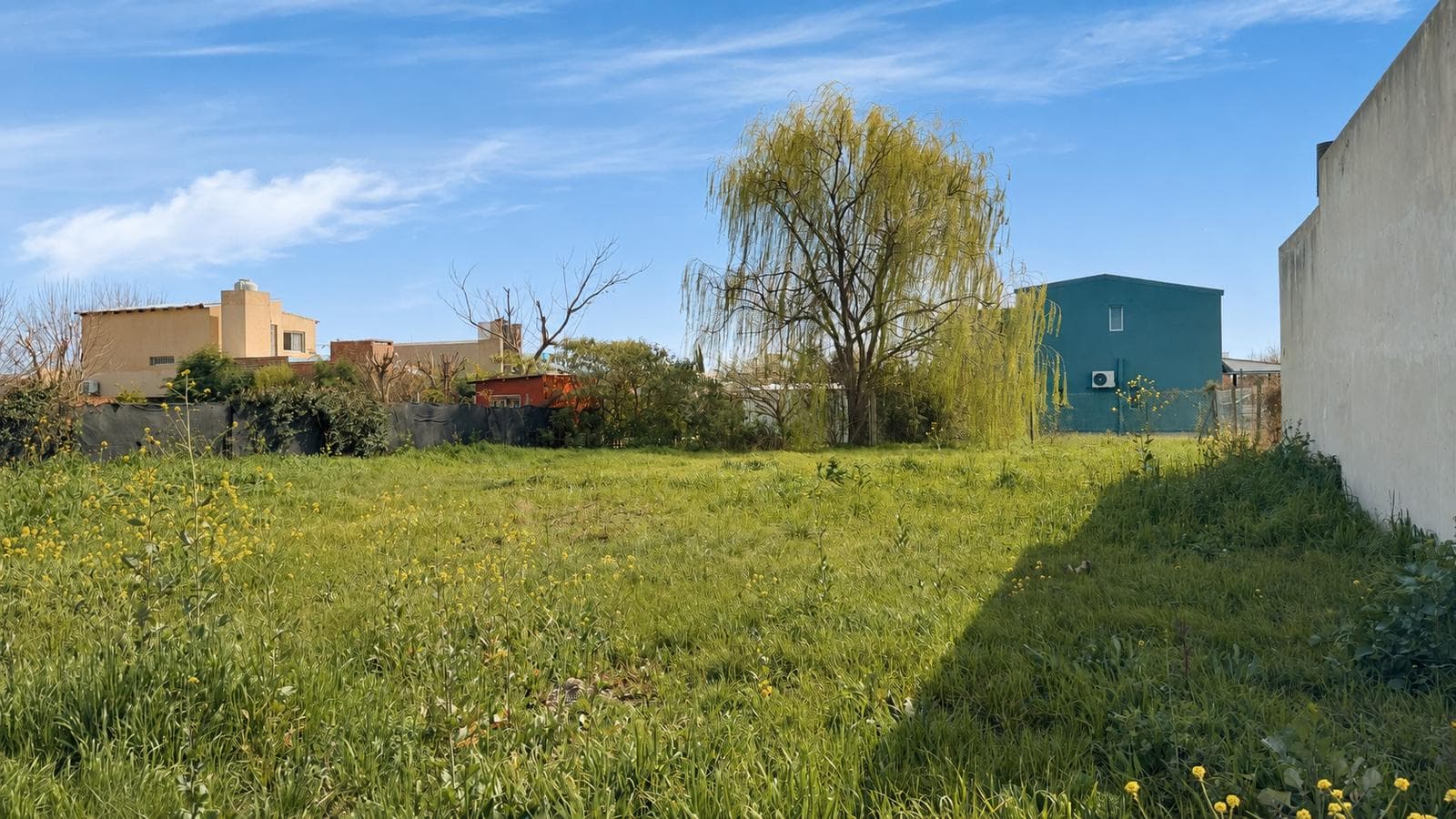 FOR SALE - 558 m² Lot - Excellent Location - Funes City
