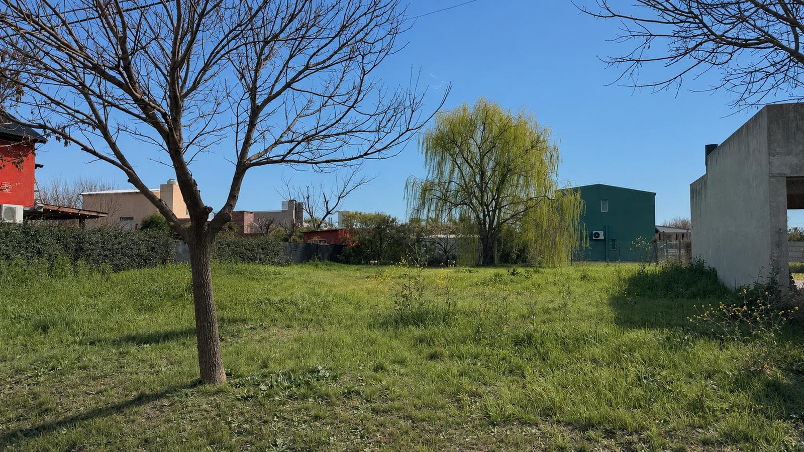 FOR SALE - 558 m² Lot - Excellent Location - Funes City