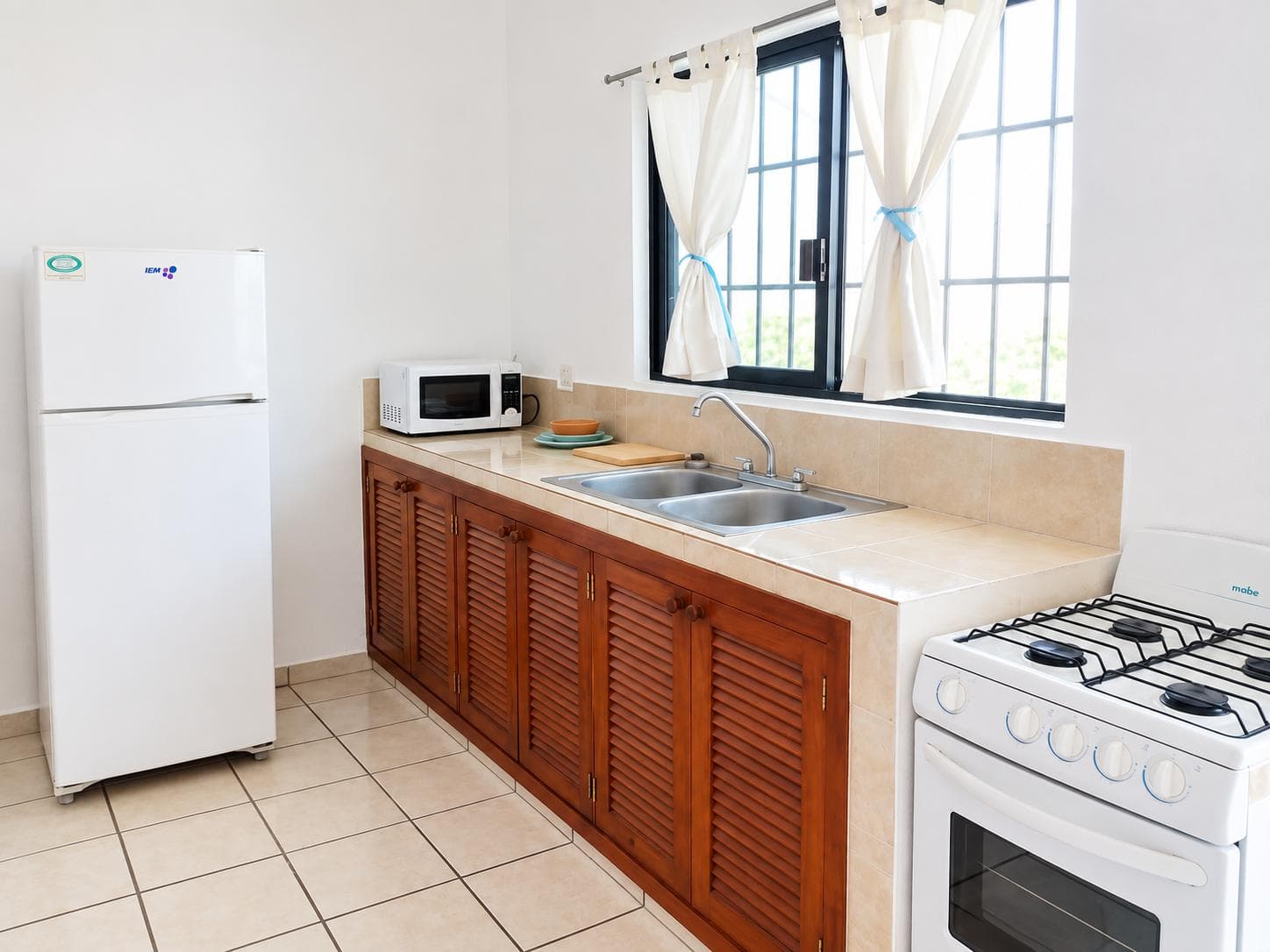 Furnished 1-Bedroom Apartment for Rent in Playa del Carmen | Near Chedraui Centro